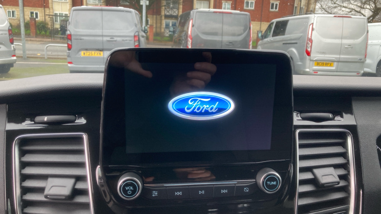 Ford Tourneo Custom 320 L1 Diesel Fwd 2.0 EcoBlue 136ps H1 Titanium 8 seater